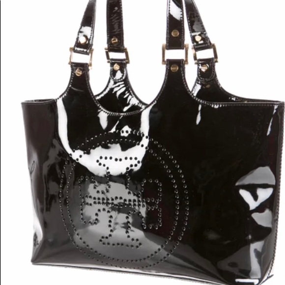 Tory Burch Handbags - Tory Burch patent leather bombe tote